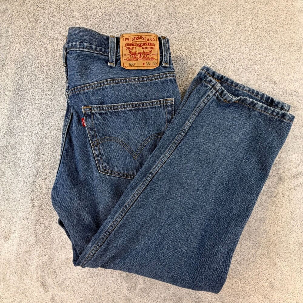 Levi’s 550 Relaxed Fit Jeans Men’s 38x30 Blue Denim Y2K Dad Jeans Straight Leg - Picture 1 of 9